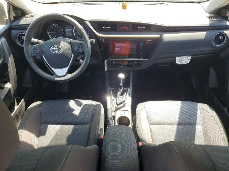 2017 TOYOTA COROLLA LE 8