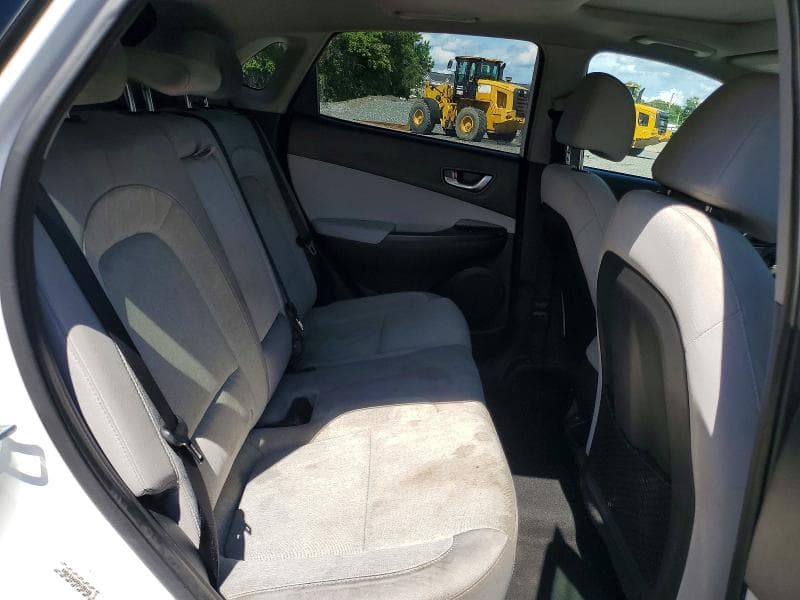 2023 HYUNDAI KONA SEL 10