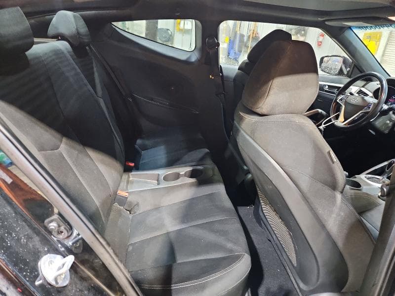 2017 HYUNDAI VELOSTER 3DR 10