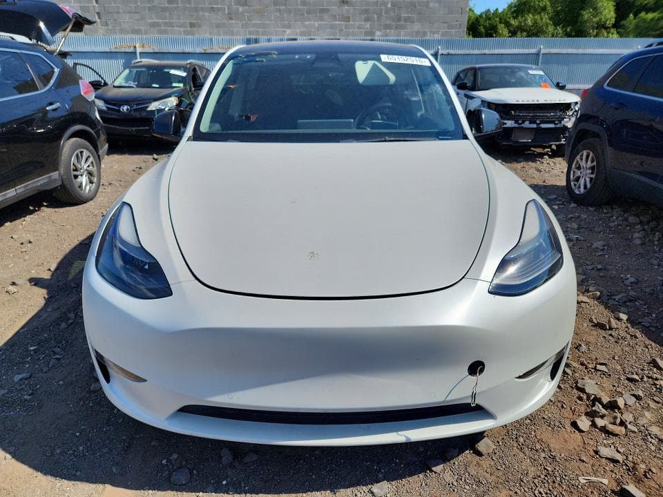 2022 TESLA MODEL Y 5