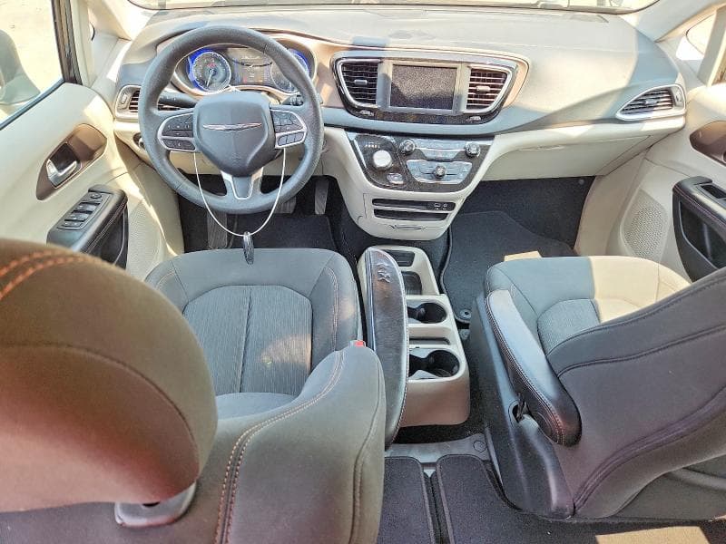 2018 CHRYSLER PACIFICA LX 8