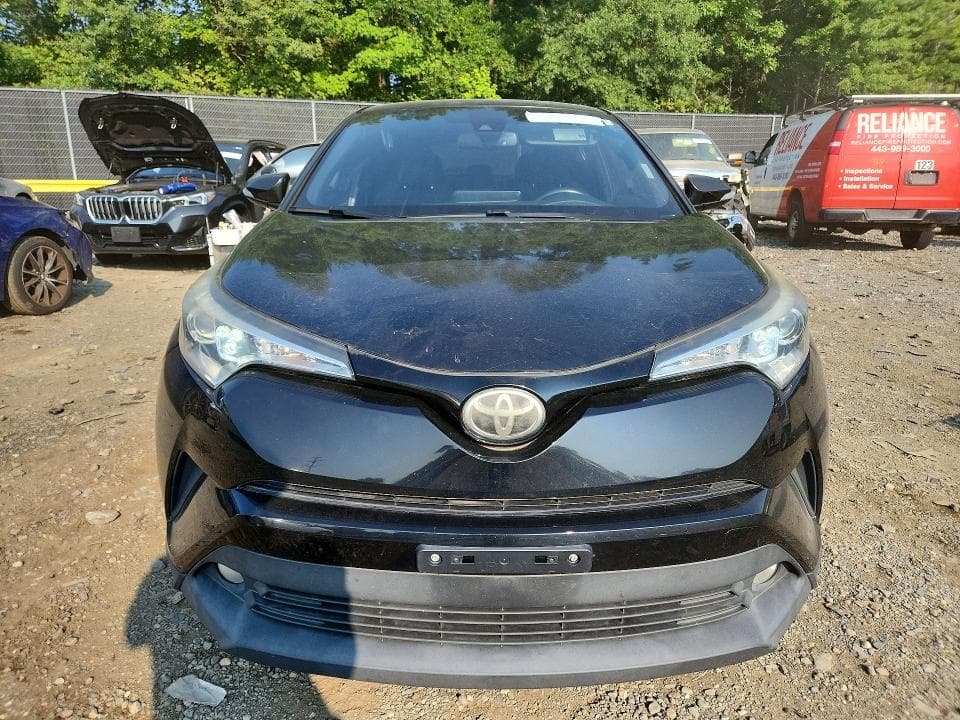 2018 TOYOTA C-HR XLE PREMIUM 5