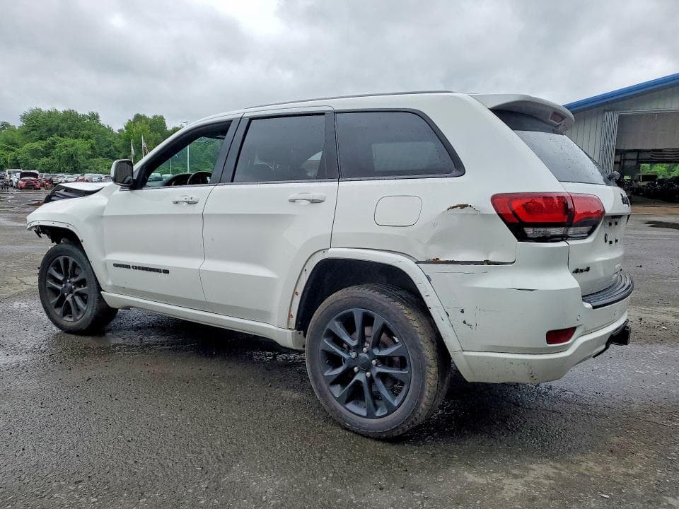 2022 JEEP GRAND CHEROKEE LAREDO E 2