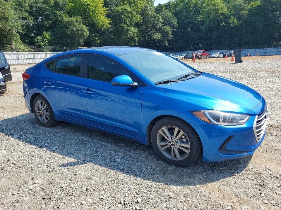 2018 HYUNDAI ELANTRA SEL 4