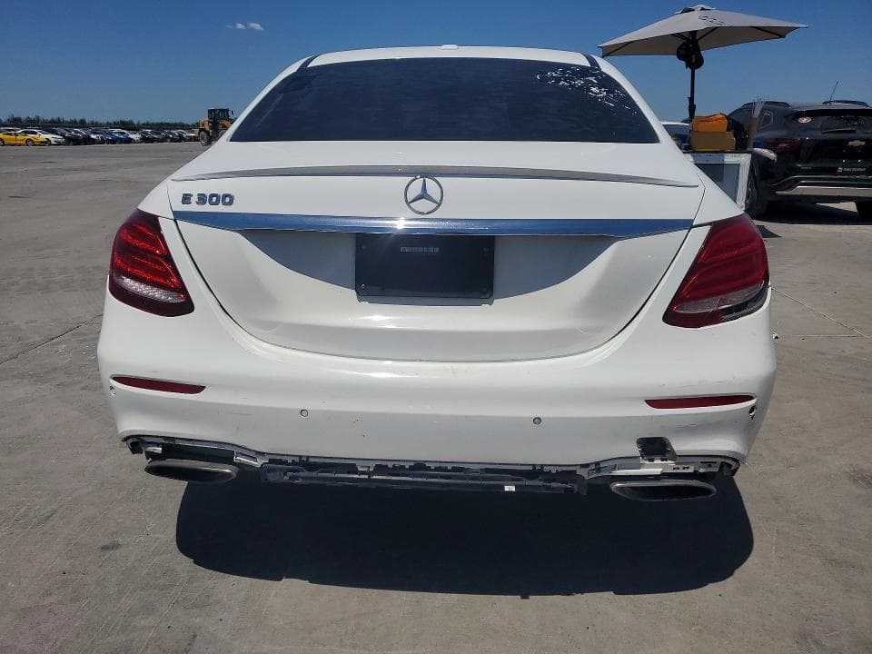 2017 MERCEDES-BENZ E 300 6