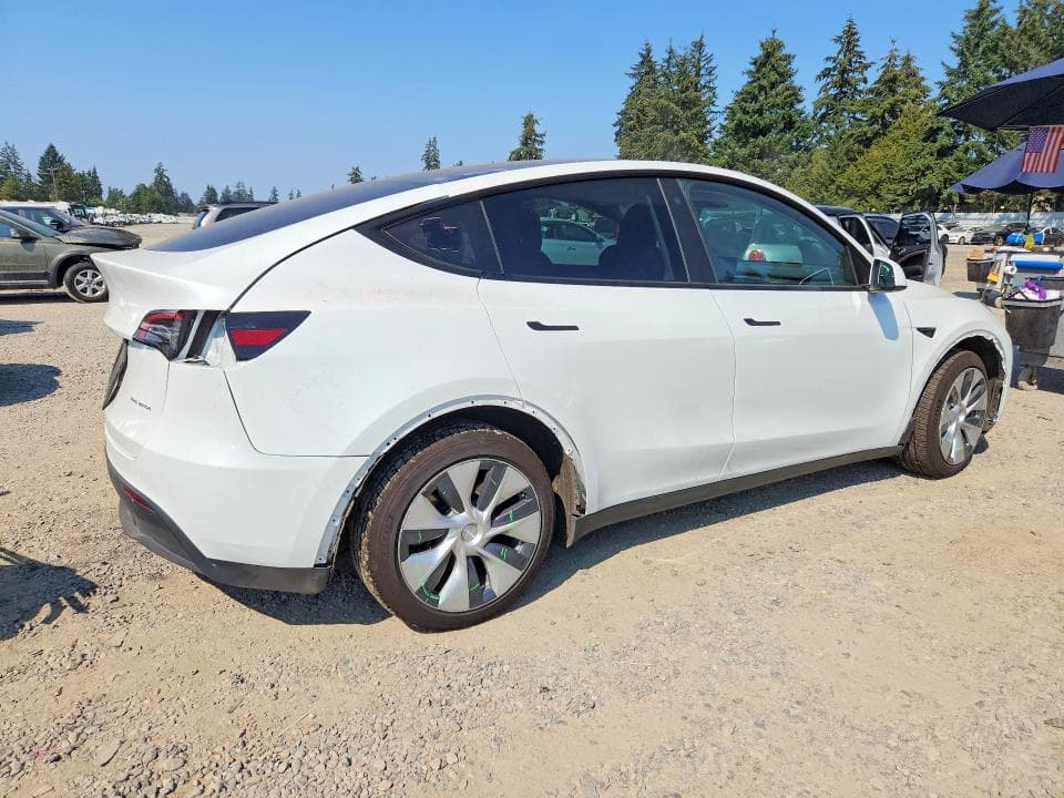 2023 TESLA MODEL Y 3