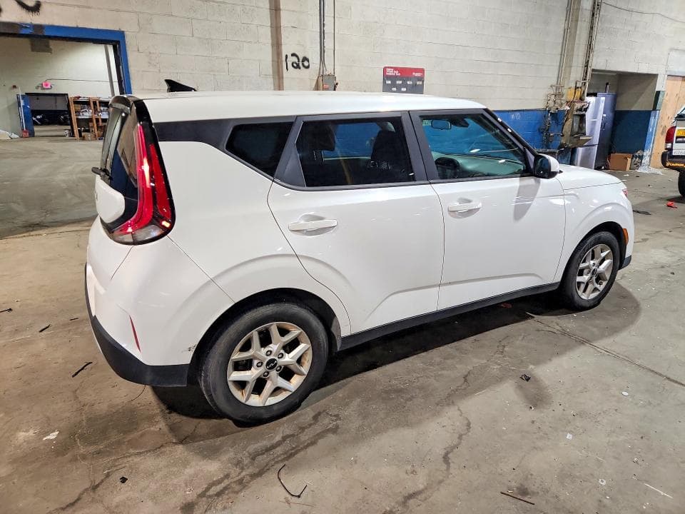 2023 KIA SOUL LX 3