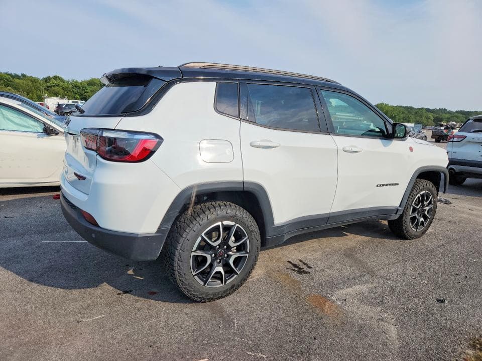 2025 JEEP COMPASS TRAILHAWK 3
