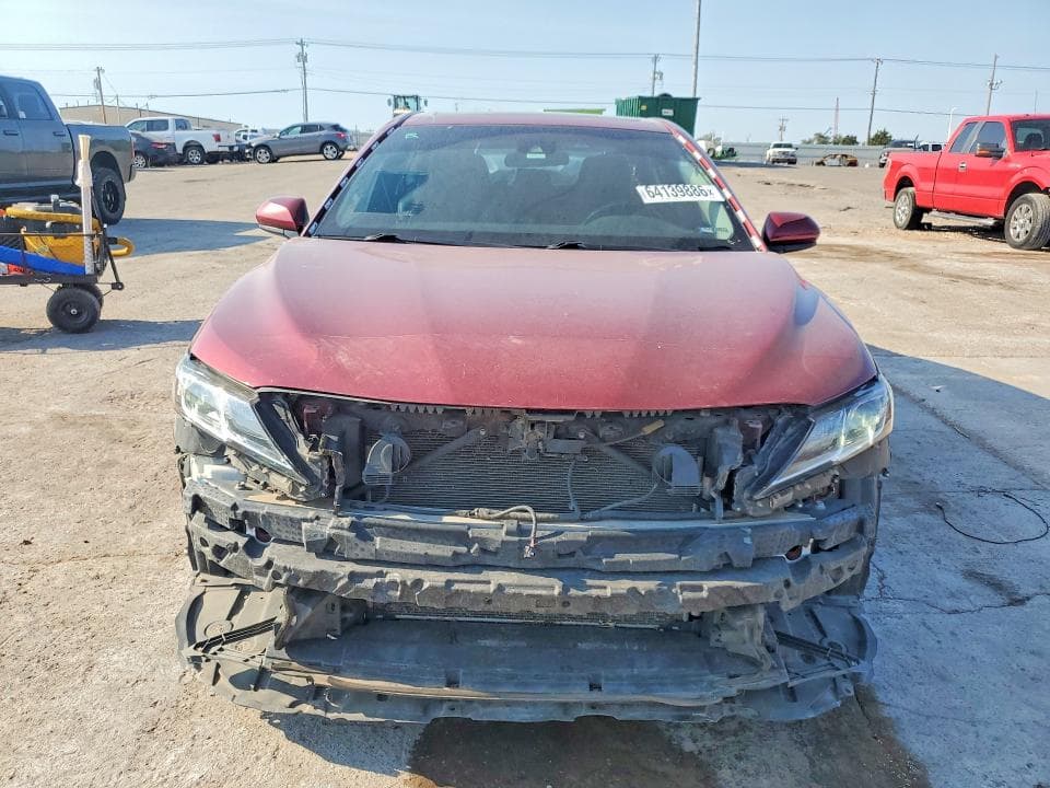 2018 TOYOTA CAMRY SE 5