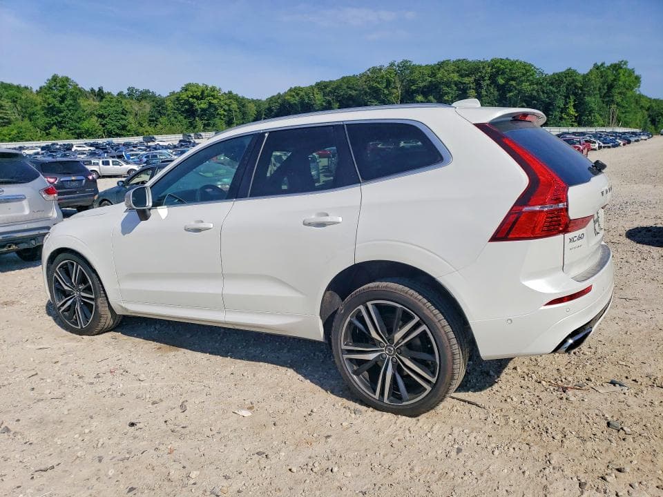 2019 VOLVO XC60 T6 R-DESIGN 2