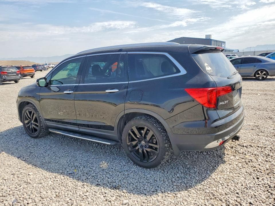 2017 HONDA PILOT ELITE 2