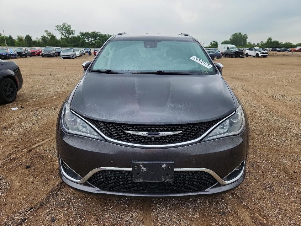2018 CHRYSLER PACIFICA LIMITED 5