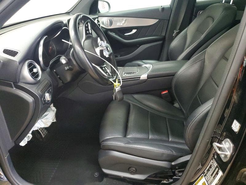 2020 MERCEDES-BENZ GLC 300 4MATIC 7