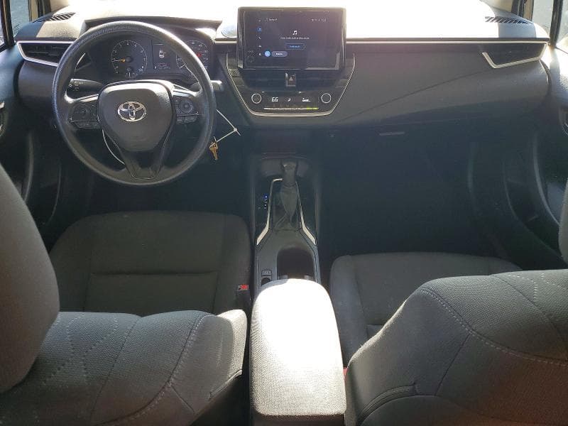 2024 TOYOTA COROLLA LE 8