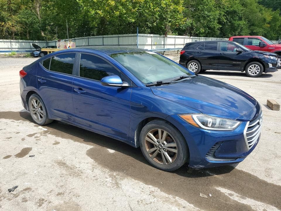 2018 HYUNDAI ELANTRA SEL 4