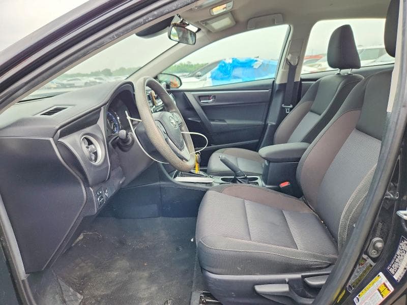 2018 TOYOTA COROLLA LE 7