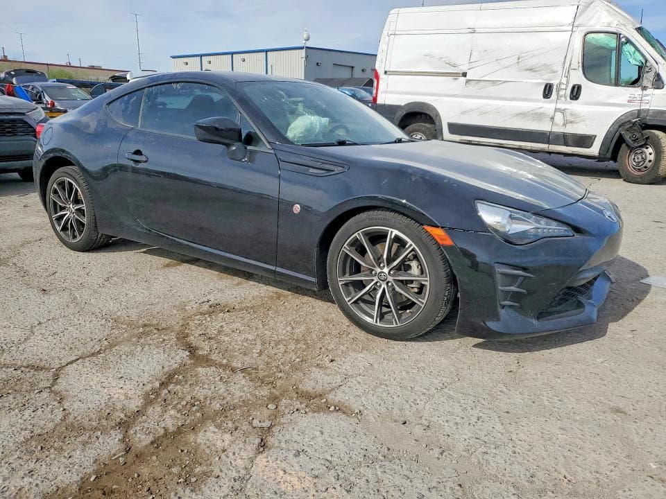 2017 TOYOTA 86 BASE 4
