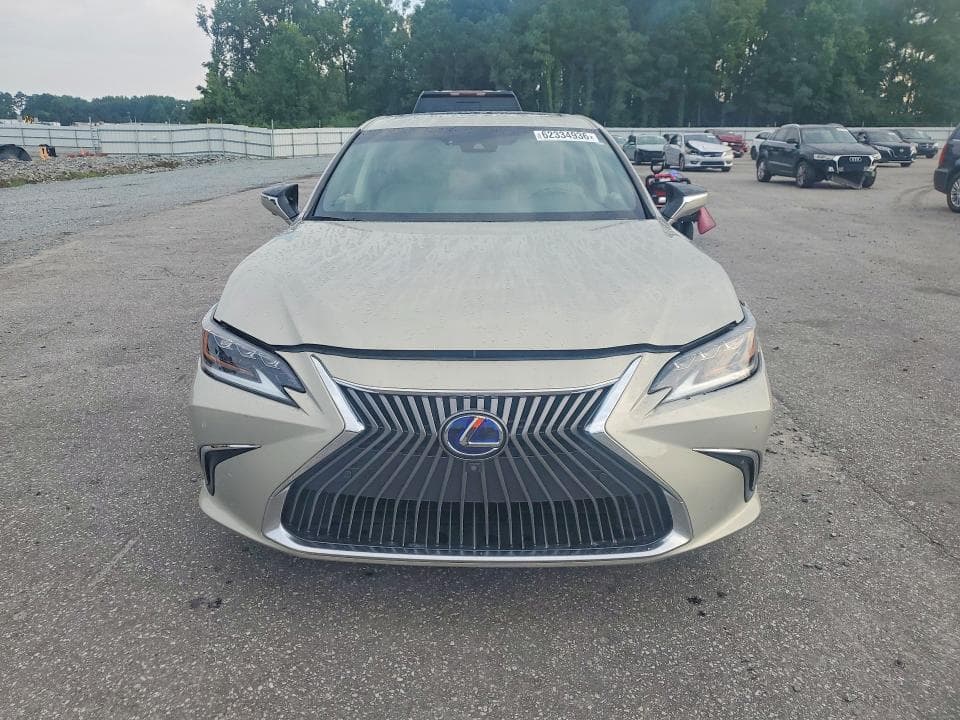 2020 LEXUS ES 300H ULTRA LUXURY 5
