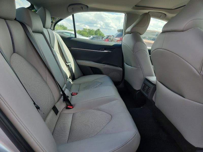 2023 TOYOTA CAMRY XLE 10