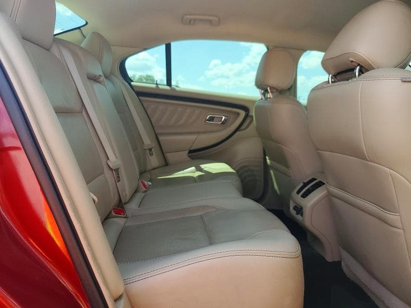 2018 FORD TAURUS LIMITED 10