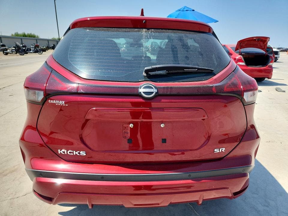 2023 NISSAN KICKS SR 6