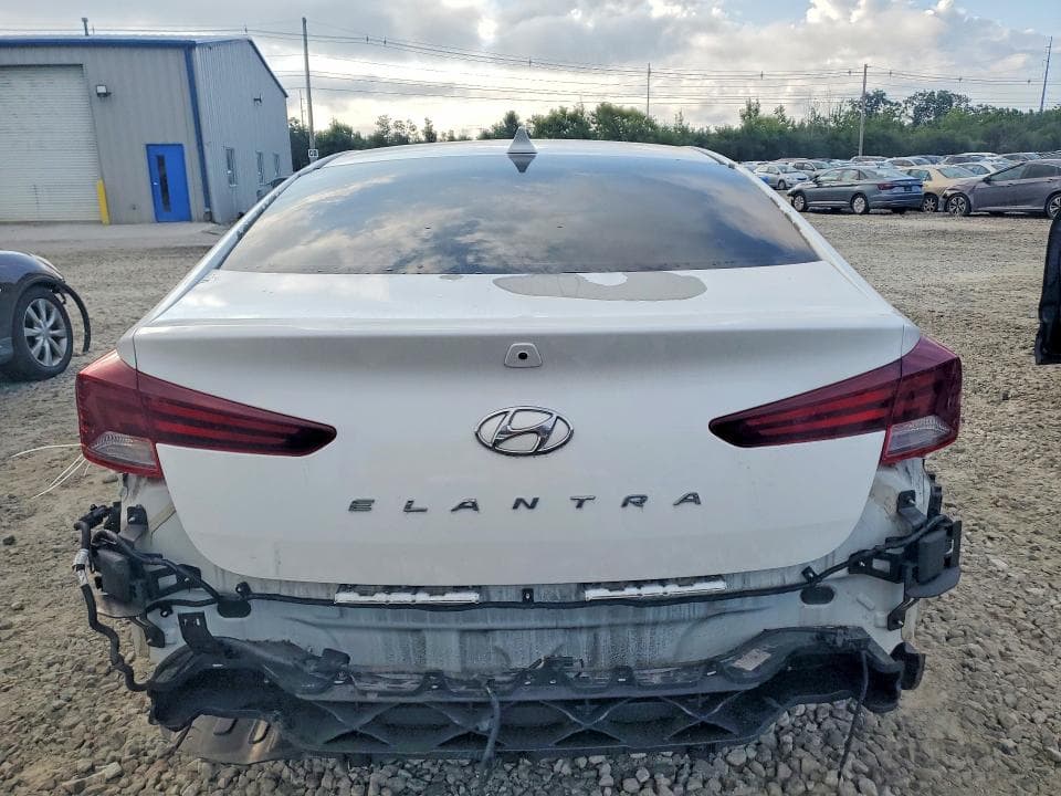 2019 HYUNDAI ELANTRA VALUE EDITION 6