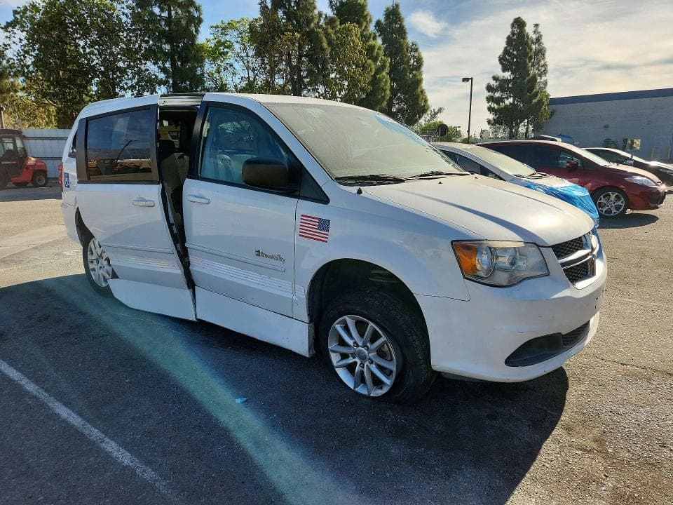 2017 DODGE GRAND CARAVAN SE 4