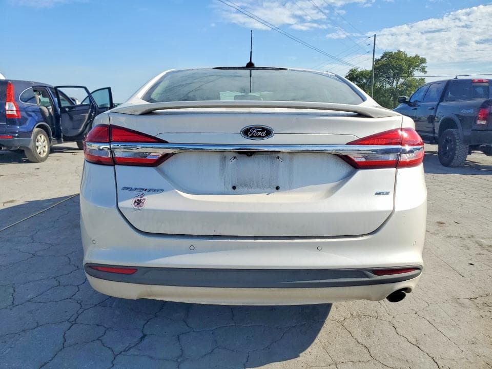 2017 FORD FUSION SE 6