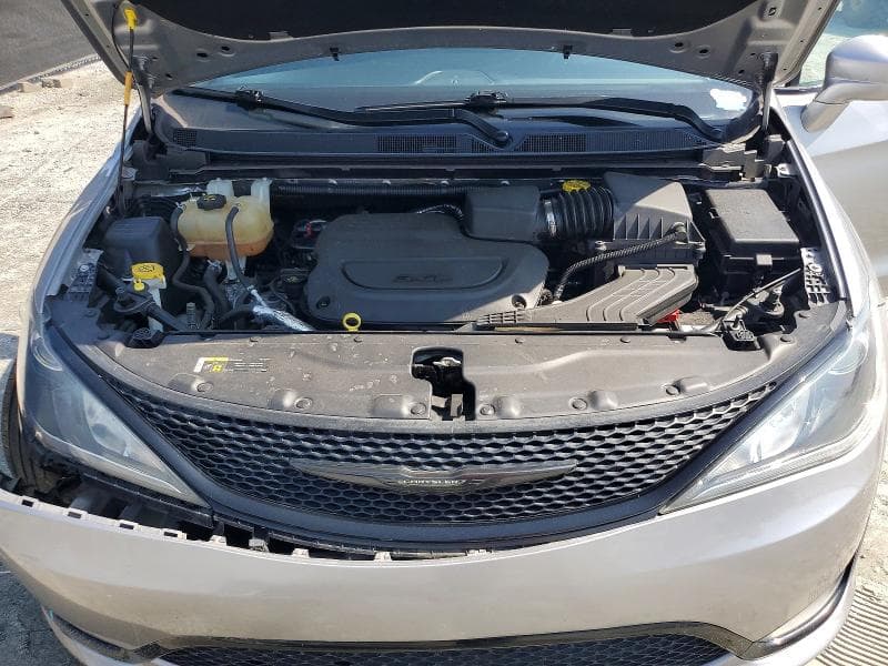 2019 CHRYSLER PACIFICA TOURING PLUS 12