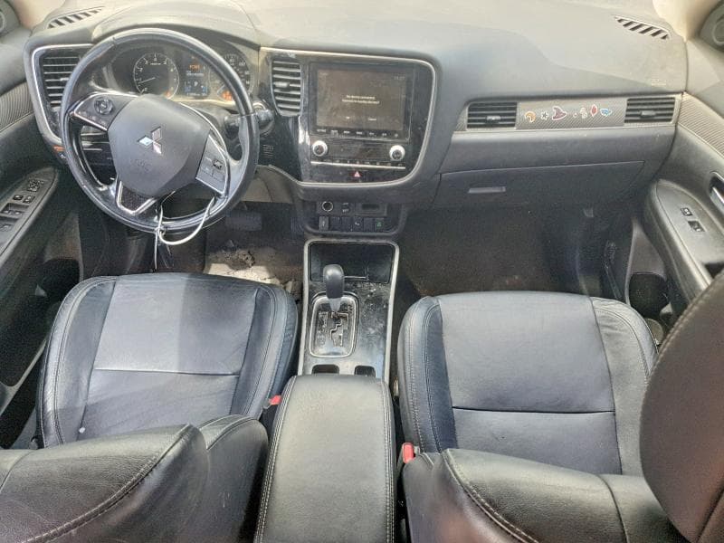 2020 MITSUBISHI OUTLANDER SE 8
