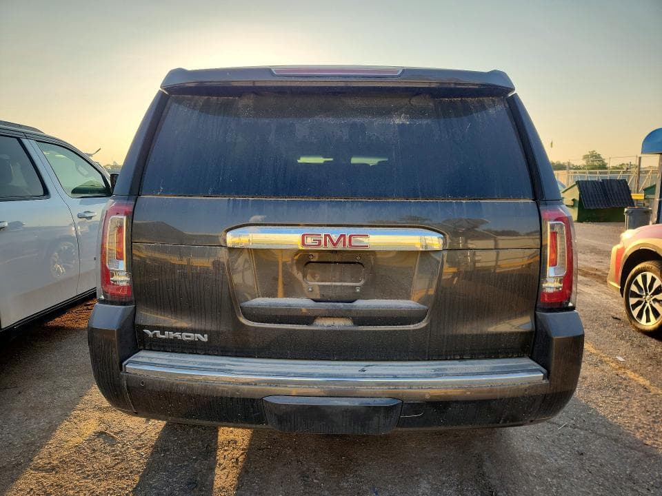 2019 GMC YUKON DENALI 6
