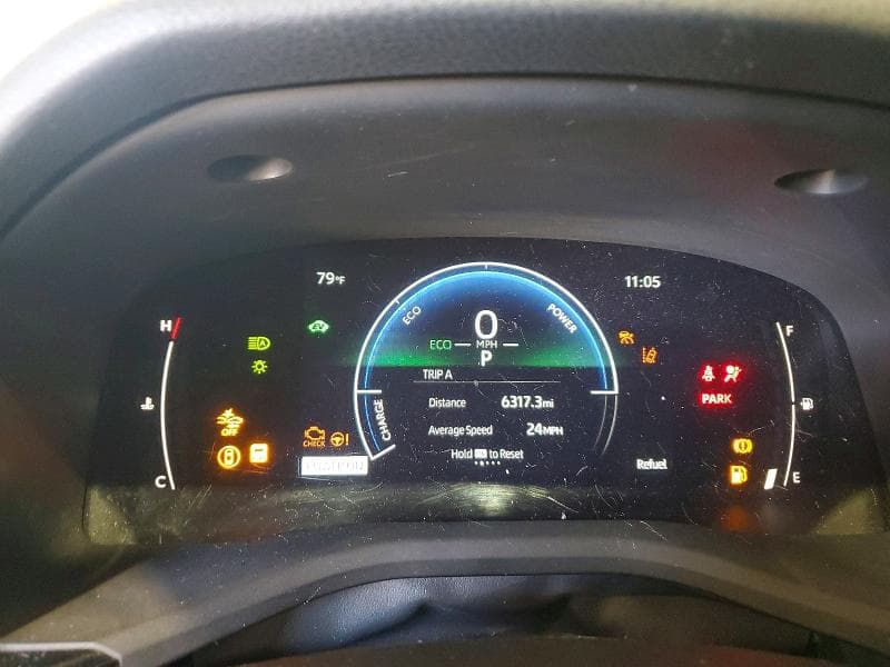 2025 TOYOTA CAMRY LE 9