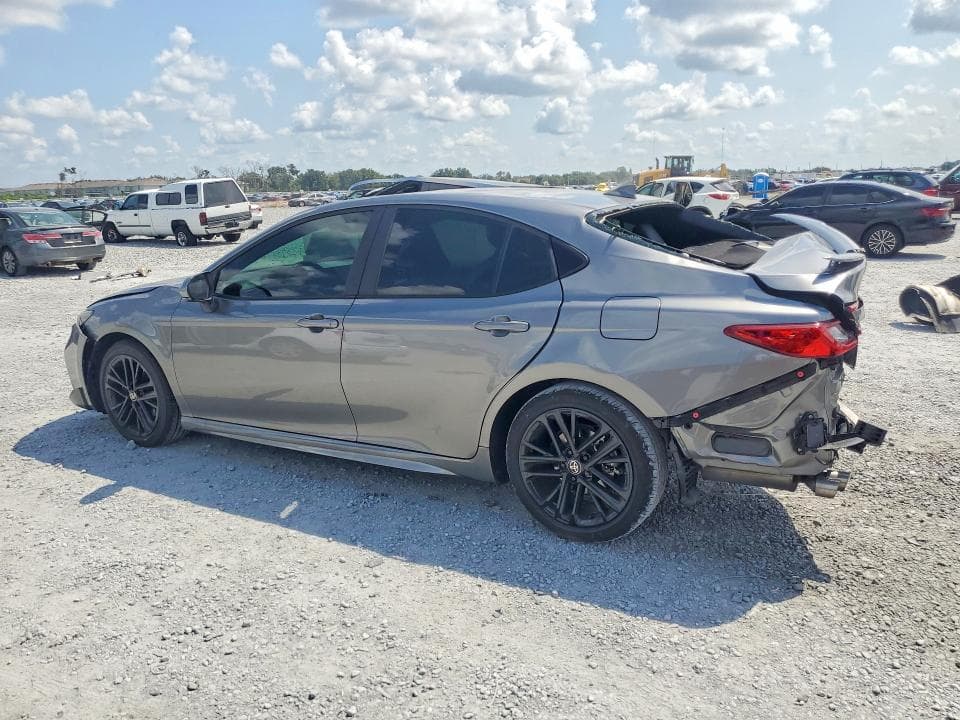 2025 TOYOTA CAMRY SE 2