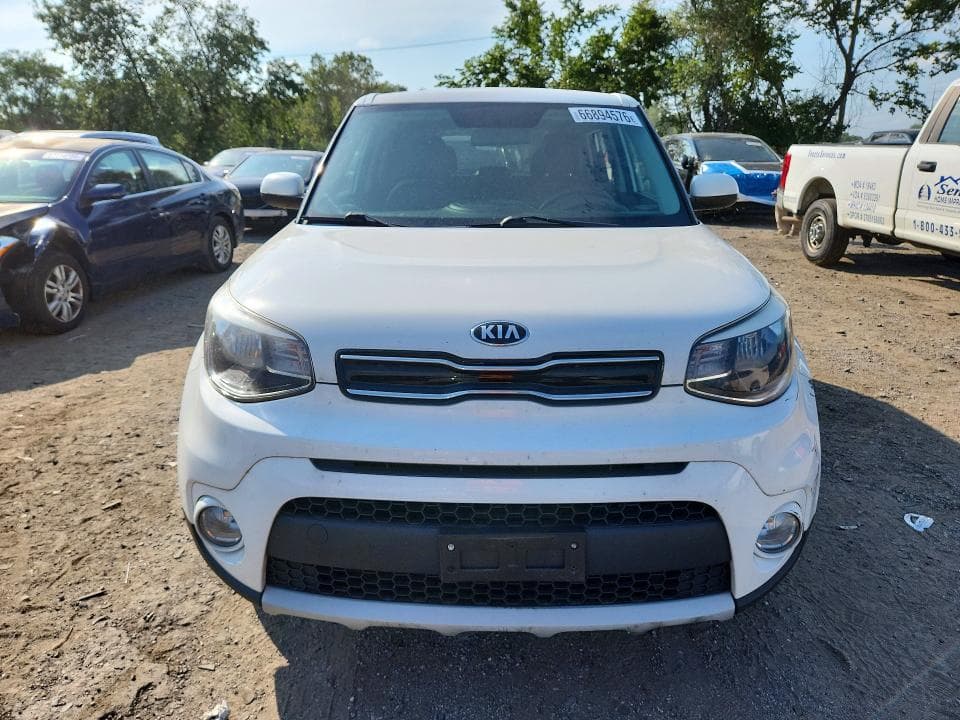 2019 KIA SOUL + 5