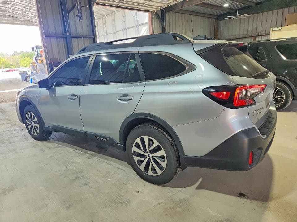 2022 SUBARU OUTBACK PREMIUM 2