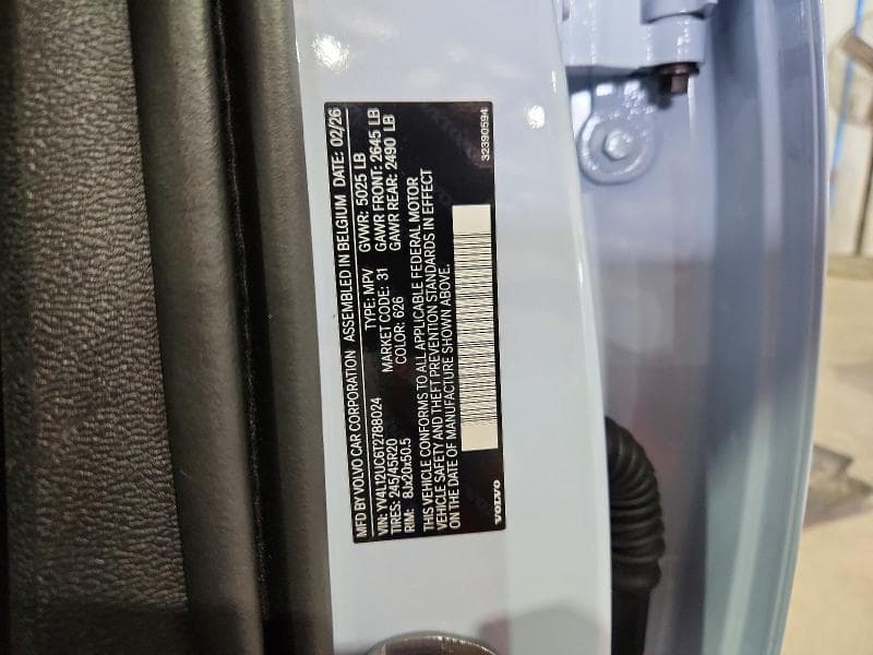 2026 VOLVO XC40 PLUS 13
