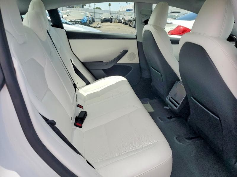 2025 TESLA MODEL 3 10