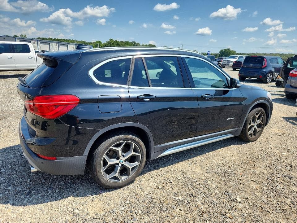2017 BMW X1 XDRIVE28I 3