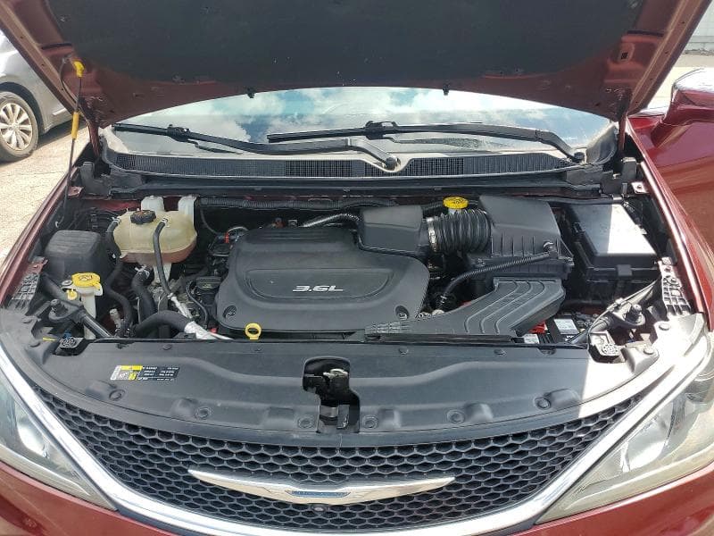 2017 CHRYSLER PACIFICA LIMITED 12