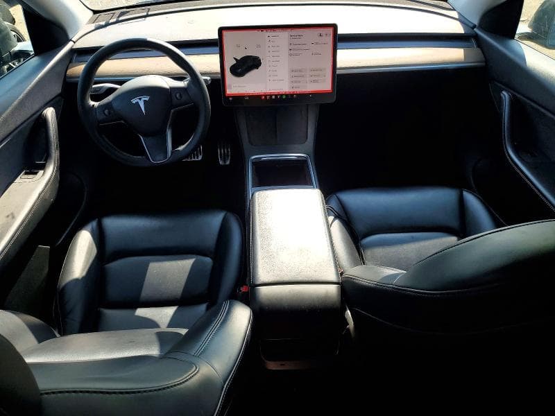 2021 TESLA MODEL Y 8
