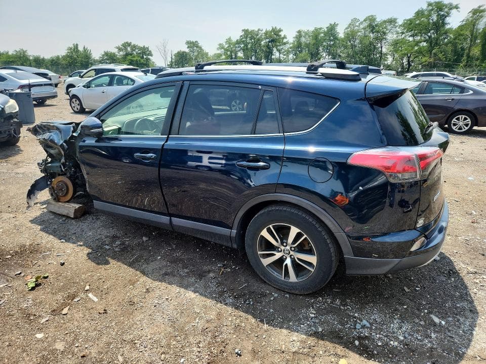 2018 TOYOTA RAV4 XLE 2