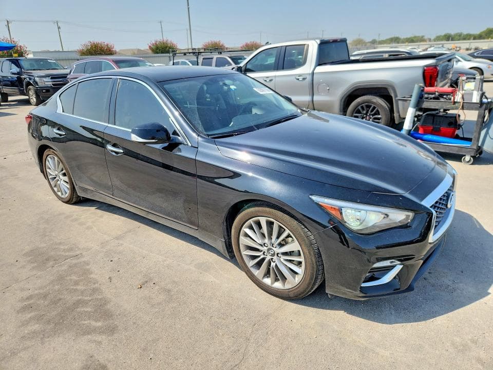 2023 INFINITI Q50 LUXE 4