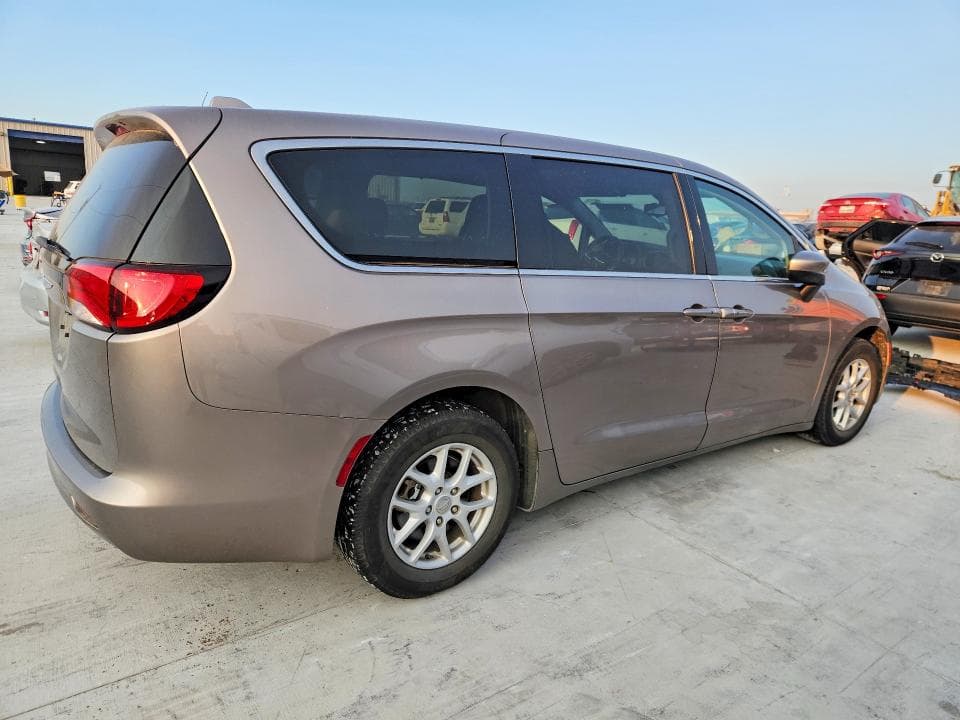 2017 CHRYSLER PACIFICA TOURING 3