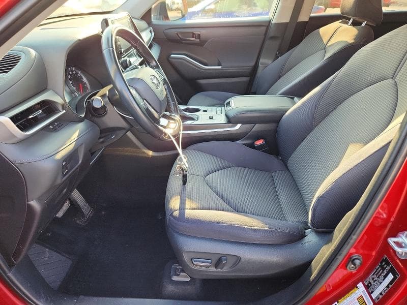 2021 TOYOTA HIGHLANDER LE 7