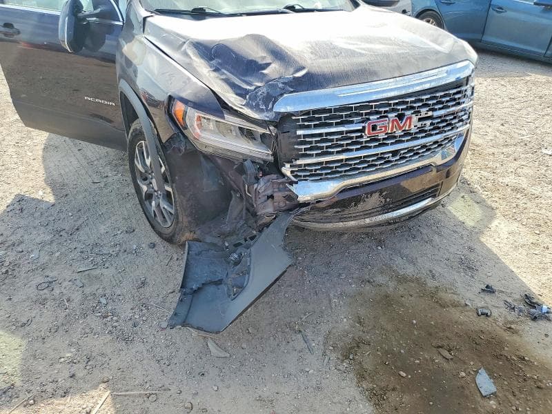 2020 GMC ACADIA SLE 11