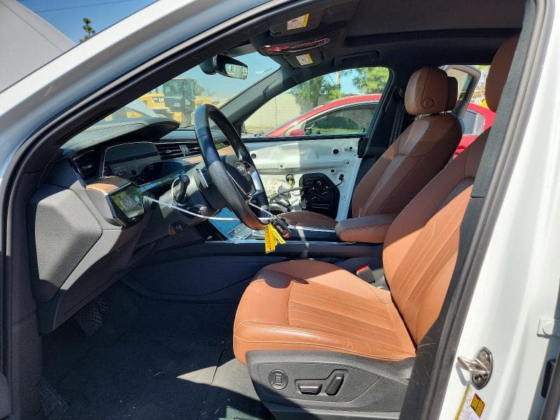 2024 AUDI Q8 E-TRON PREMIUM 7