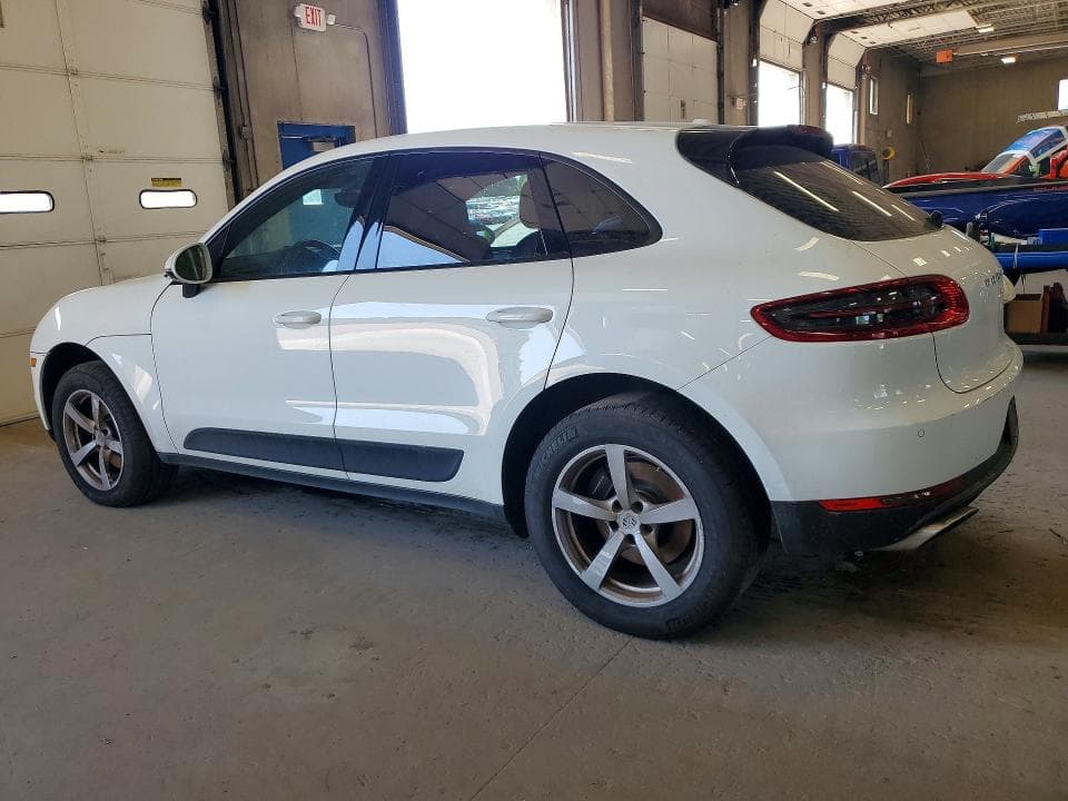 2017 PORSCHE MACAN 2