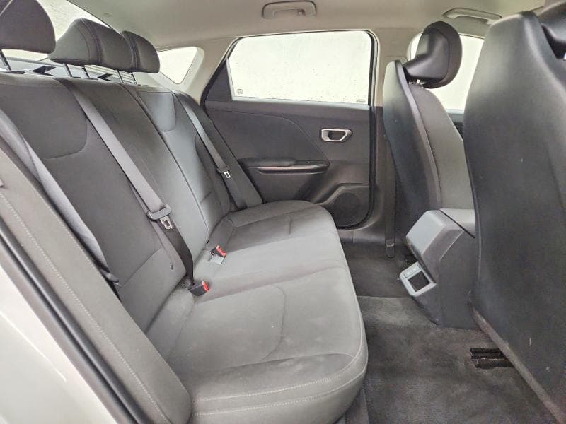 2026 KIA K4 LXS 10