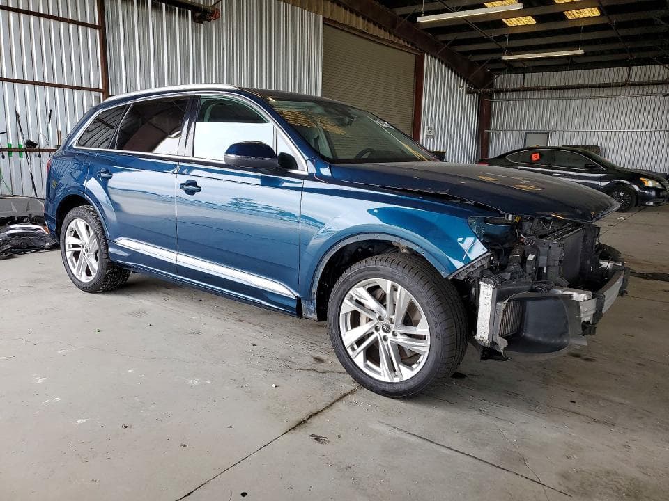 2022 AUDI Q7 4