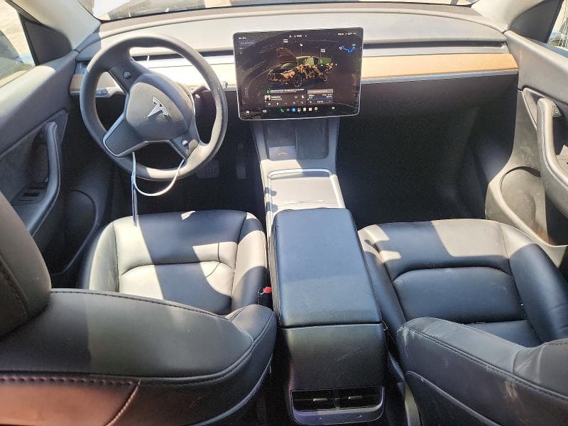 2022 TESLA MODEL Y 8